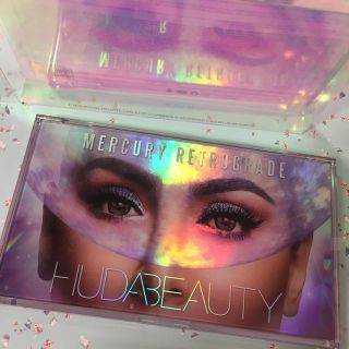 セフォラ(Sephora)のHUDA beauty アイシャドウパレット　正規品　海外コスメ(アイシャドウ)