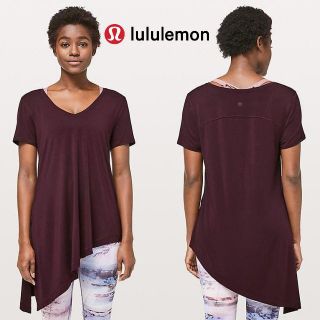 ルルレモン(lululemon)のlululemon☆未使用・タグ付き☆サイズ6　端で結べて可愛いショートスリーブ(Tシャツ(半袖/袖なし))