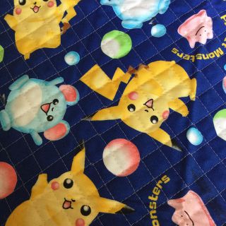 ポケモン(ポケモン)のポケモン　ポケットモンスター　ピカチュウ柄のキルティング生地ブルー(生地/糸)