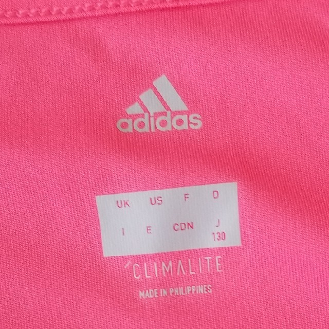 adidas(アディダス)のアディダス　Tシャツ キッズ/ベビー/マタニティのキッズ服女の子用(90cm~)(Tシャツ/カットソー)の商品写真