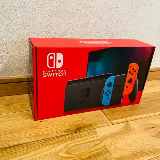 ニンテンドースイッチ(Nintendo Switch)の新品　Nintendo Switch ネオン 本体(家庭用ゲーム機本体)