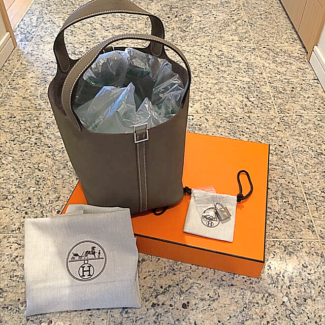 HERMES - HERMES ピコタン ロック MM エトープ 刻印Y シルバー HERMES - HERMES ピコタン ロック MM エトープ 刻印Y シルバー
