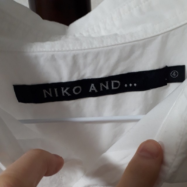 niko and...(ニコアンド)の【niko and】〈niko and...〉ワイドロングスリーブシャツ【白シャ メンズのトップス(シャツ)の商品写真