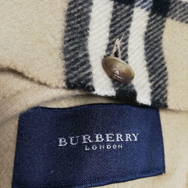 BURBERRY(バーバリー)のバーバリー　ポンチョ　ストール レディースのジャケット/アウター(ポンチョ)の商品写真