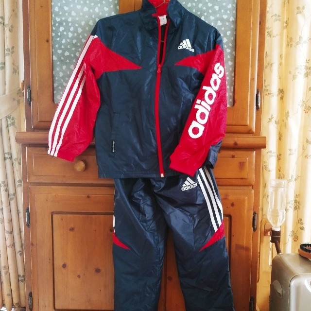 adidas(アディダス)のadidas   上下セット130cm キッズ/ベビー/マタニティのキッズ服男の子用(90cm~)(その他)の商品写真