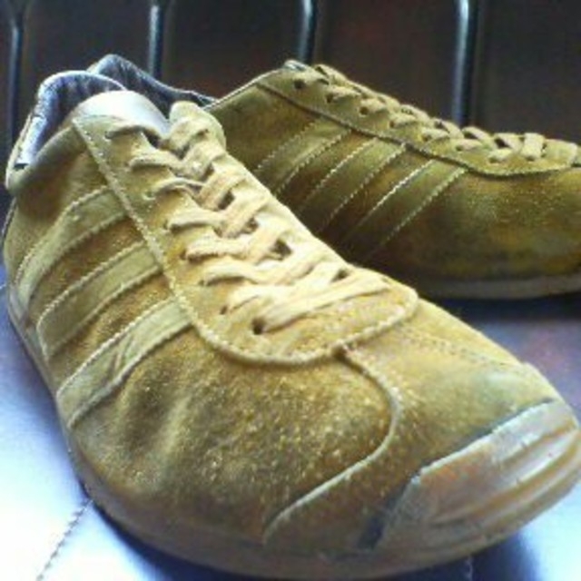 VINTAGE ”Adidas Camargue ”made in France