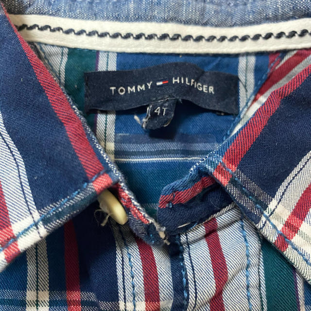 TOMMY HILFIGER(トミーヒルフィガー)の送料込　トミー　ヒルフィガー　チェックシャツ　4T 110 子供 キッズ/ベビー/マタニティのキッズ服男の子用(90cm~)(ジャケット/上着)の商品写真