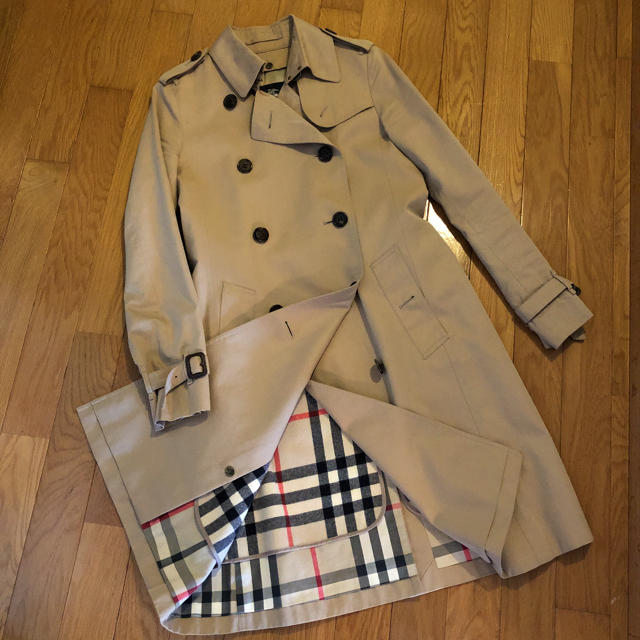 新製品情報も満載 BURBERRY - みい☆の専用です。 トレンチコート