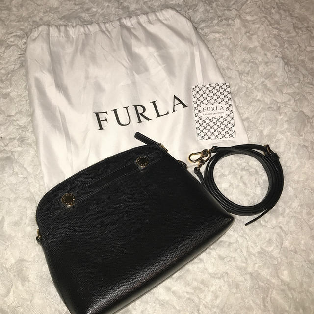 Furla(フルラ)のFURLA フルラ　パイパー　斜め掛け　ショルダーバッグ レディースのバッグ(ショルダーバッグ)の商品写真