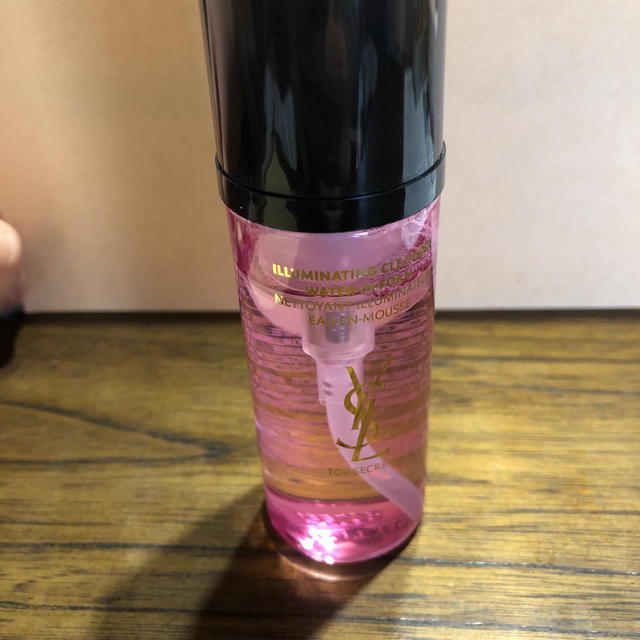 Yves Saint Laurent Beaute(イヴサンローランボーテ)のゆーくん様 コスメ/美容のスキンケア/基礎化粧品(洗顔料)の商品写真