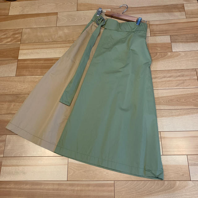 ZARA(ザラ)のバイカラースカート レディースのスカート(ひざ丈スカート)の商品写真