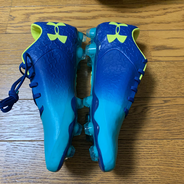 UNDER ARMOUR(アンダーアーマー)のアンダーアーマー サッカー スパイク スポーツ/アウトドアのサッカー/フットサル(シューズ)の商品写真