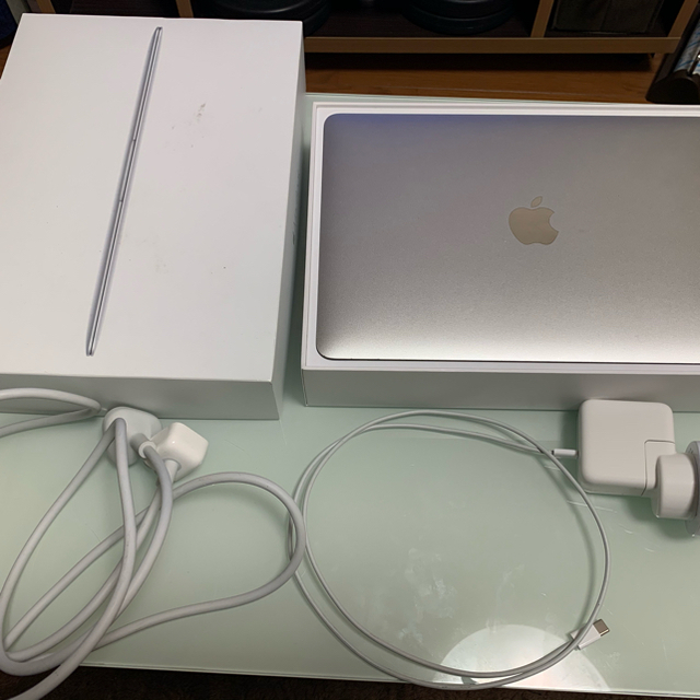 当店在庫してます! Apple - SSD:256GBメモリ8GB 12インチ シルバー