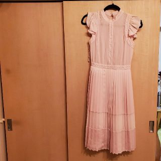 テッドベイカー(TED BAKER)の正規品TED　BAKERワンピース(ひざ丈ワンピース)