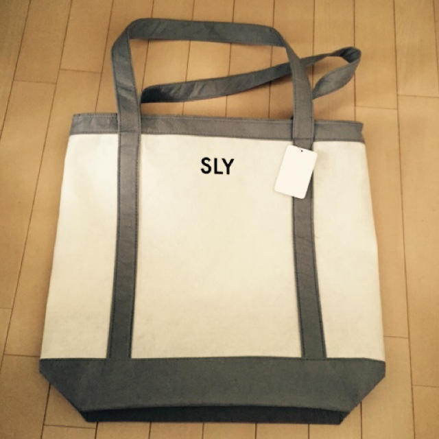 SLY(スライ)の送料込♡SLY福袋2016 バッグのみ レディースのバッグ(トートバッグ)の商品写真