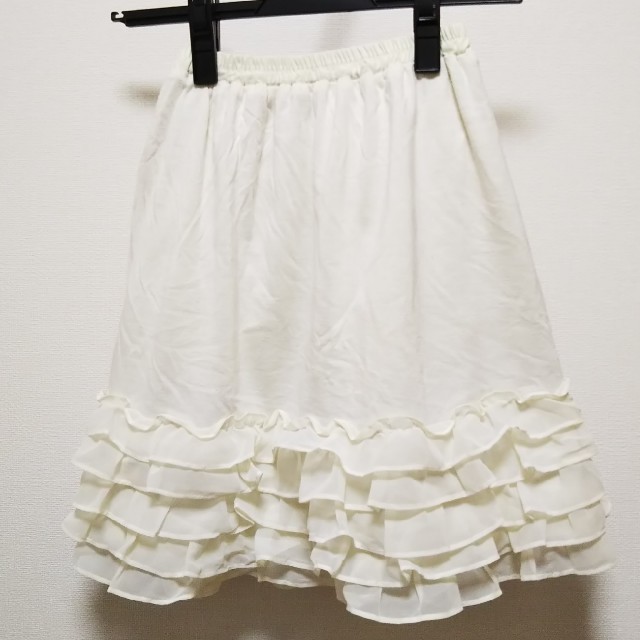 LOWRYS FARM(ローリーズファーム)のチュールスカート ペチコート 白 スカート レース フリル ローリーズファーム レディースのスカート(ひざ丈スカート)の商品写真