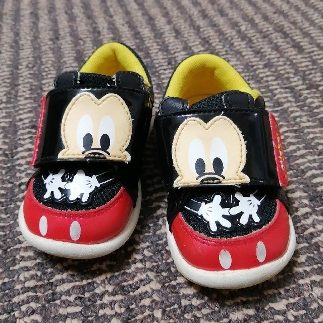 Disney(ディズニー)の【限定値下げ】美品/洗濯済/Disney ミッキー キッズ スニーカー/13cm キッズ/ベビー/マタニティのベビー靴/シューズ(~14cm)(スニーカー)の商品写真