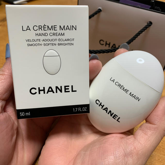 CHANEL(シャネル)のCHANEL  シャネル      ラ クレーム マン  ハンドクリーム コスメ/美容のボディケア(ハンドクリーム)の商品写真