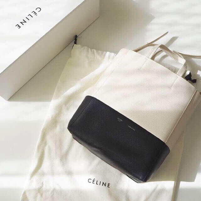 celine(セリーヌ)の【新品未使用】CÉLINE celine セリーヌ　スモールカバ レディースのバッグ(ハンドバッグ)の商品写真