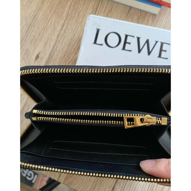 LOEWE 財布の通販 by るる's shop｜ロエベならラクマ - LOEWE 定番特価