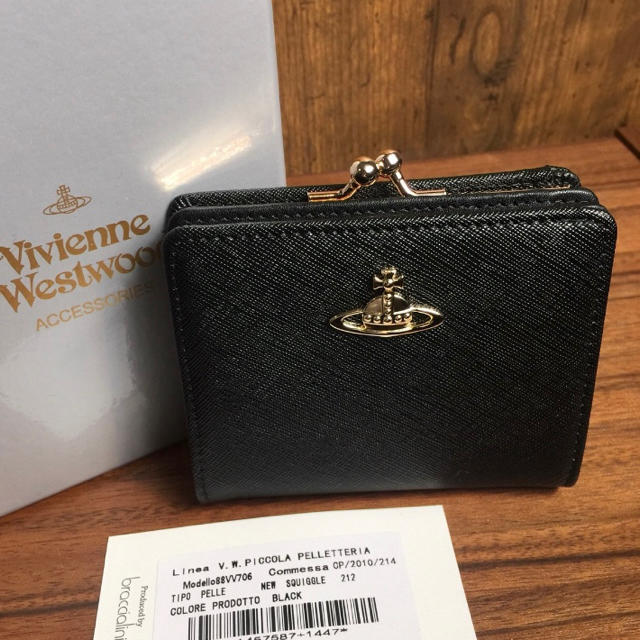 Vivienne Westwood(ヴィヴィアンウエストウッド)の【新品未使用】限定品！ ヴィヴィアン ウエストウッド  三つ折り財布 エナメル レディースのファッション小物(財布)の商品写真
