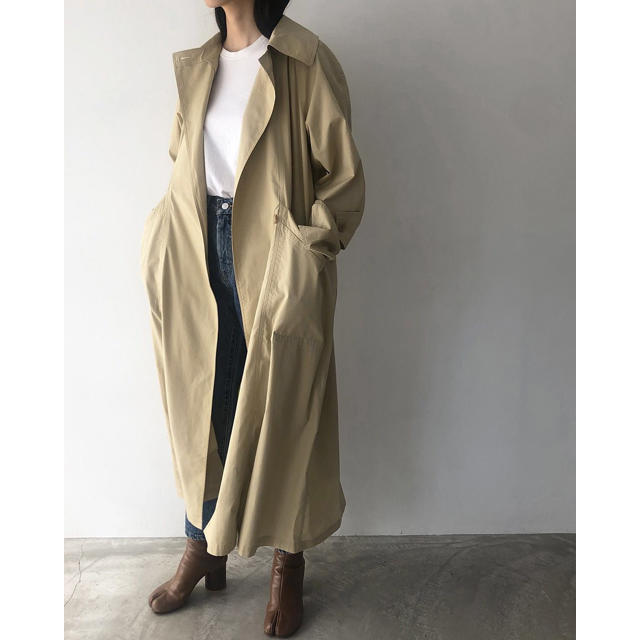 TODAYFUL(トゥデイフル)のTODAYFUL Tuck Over Trenchcoat レディースのジャケット/アウター(トレンチコート)の商品写真