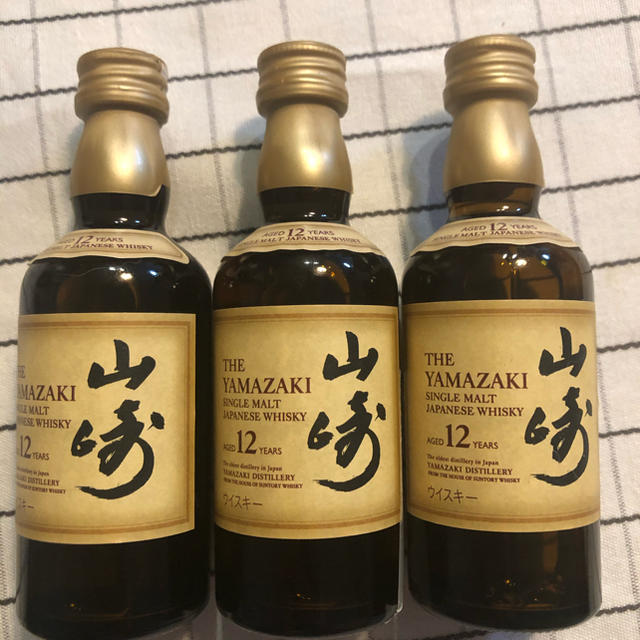 サントリー(サントリー)のサントリー ウイスキー　山崎 12年ミニチュアボトル　(50ml) 10本セット 食品/飲料/酒の酒(ウイスキー)の商品写真