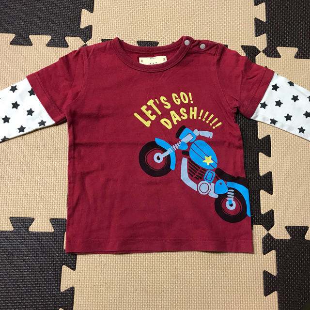 ベルメゾン(ベルメゾン)のさぽ様専用☆男の子長袖Tシャツ2着セット キッズ/ベビー/マタニティのキッズ服男の子用(90cm~)(Tシャツ/カットソー)の商品写真