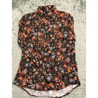 ザラ(ZARA)の花柄　シャツ　ZARA(シャツ)