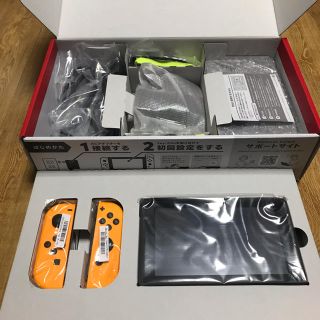 ニンテンドースイッチ(Nintendo Switch)の美品　ニンテンドースイッチ　新型　中古(家庭用ゲーム機本体)