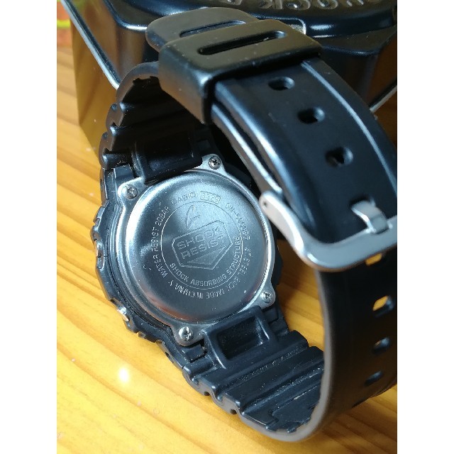 G-SHOCK(ジーショック)のとんちゃんさん専用　DW-5600BB ソリッドブラック メンズの時計(腕時計(デジタル))の商品写真