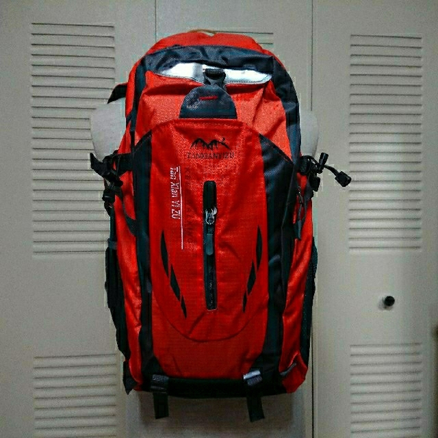 登山 リュック バックパック 30L メンズ レディース オレンジ スポーツ/アウトドアのアウトドア(登山用品)の商品写真