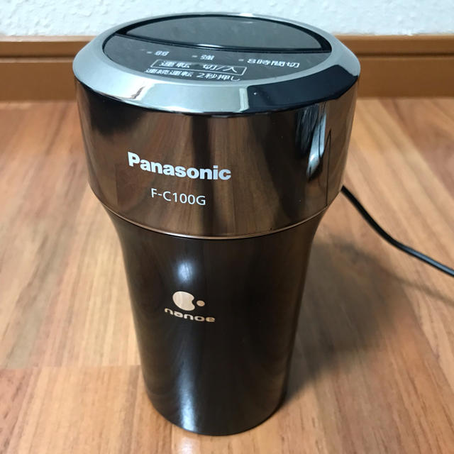 Panasonic(パナソニック)の【中古】【状態良品】車載用Panasonicナノイー空気清浄機（FC-100G） 自動車/バイクの自動車(車内アクセサリ)の商品写真