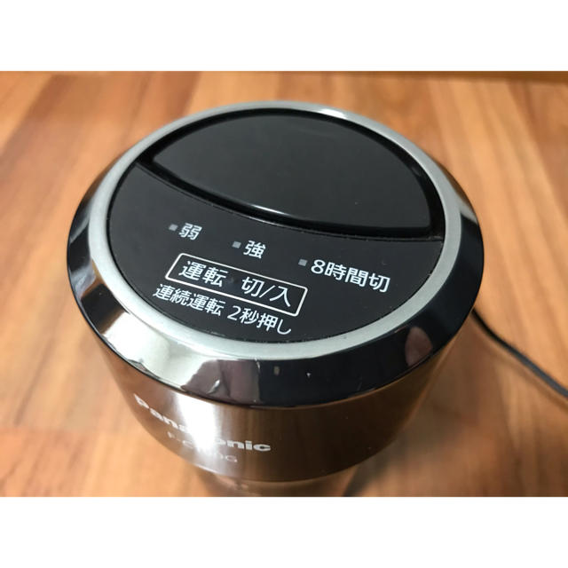 Panasonic(パナソニック)の【中古】【状態良品】車載用Panasonicナノイー空気清浄機（FC-100G） 自動車/バイクの自動車(車内アクセサリ)の商品写真