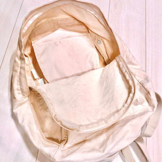 MUJI (無印良品)(ムジルシリョウヒン)の〈お値下げ〉無印良品　生成りコットンリュック レディースのバッグ(リュック/バックパック)の商品写真
