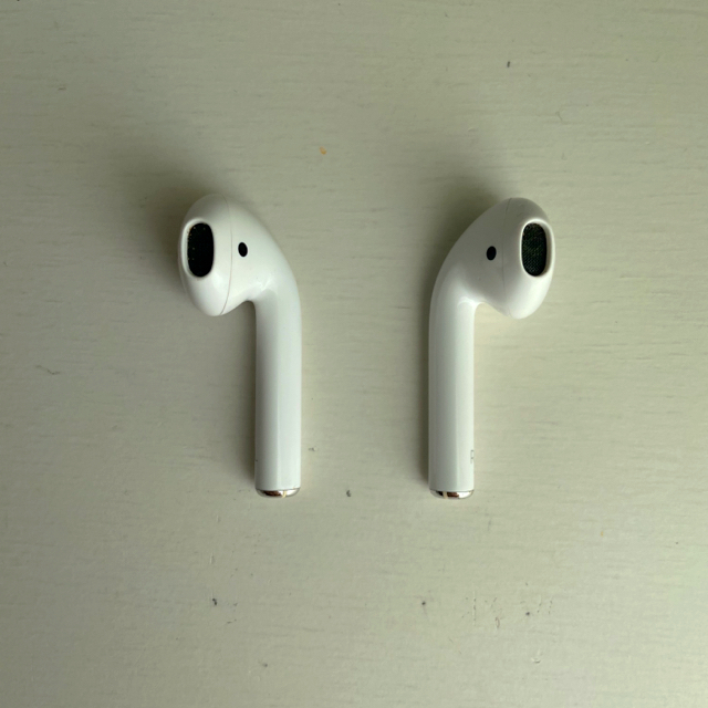 AirPods