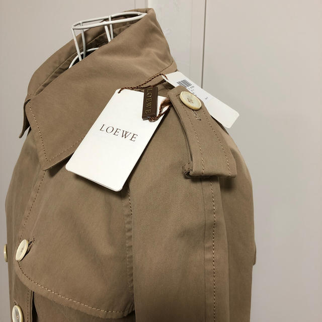 LOEWE(ロエベ)のロエベコート レディースのジャケット/アウター(トレンチコート)の商品写真