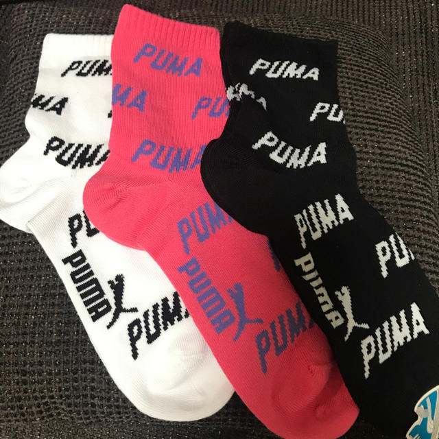 PUMA(プーマ)の☆新品　PUMA靴下　３足セット レディースのレッグウェア(ソックス)の商品写真
