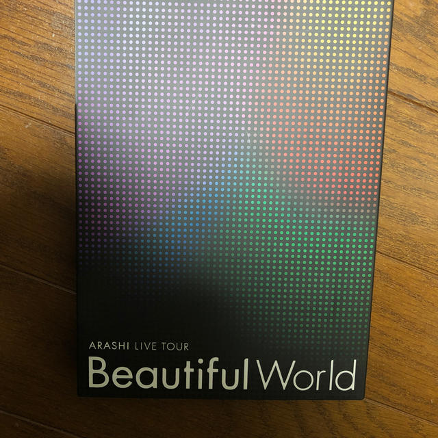 嵐(アラシ)のARASHI　LIVE　TOUR　Beautiful　World（初回限定盤）  エンタメ/ホビーのDVD/ブルーレイ(ミュージック)の商品写真