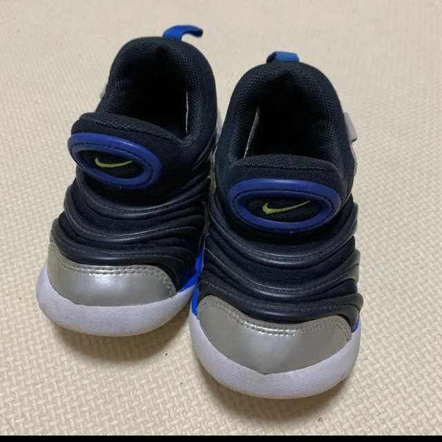 NIKE(ナイキ)の※値下げ※NIKE ナイキ ダイナモフリー キッズ/ベビー/マタニティのキッズ靴/シューズ(15cm~)(スニーカー)の商品写真