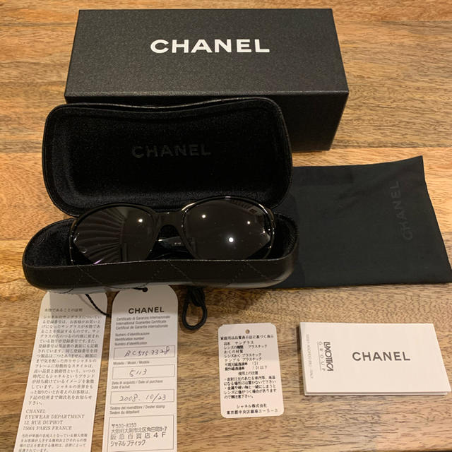 CHANEL(シャネル)のシャネル　サングラス　カメリア☆ レディースのファッション小物(サングラス/メガネ)の商品写真