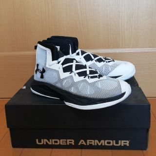 アンダーアーマー(UNDER ARMOUR)のアンダーアーマーライトニング4white 白 バッシュ(スニーカー)