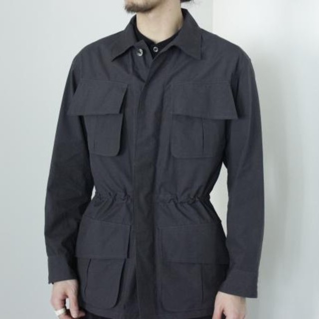 COMOLI(コモリ)のAURALEE WASHED FINX FATIGUE JACKET グレー メンズのジャケット/アウター(ミリタリージャケット)の商品写真