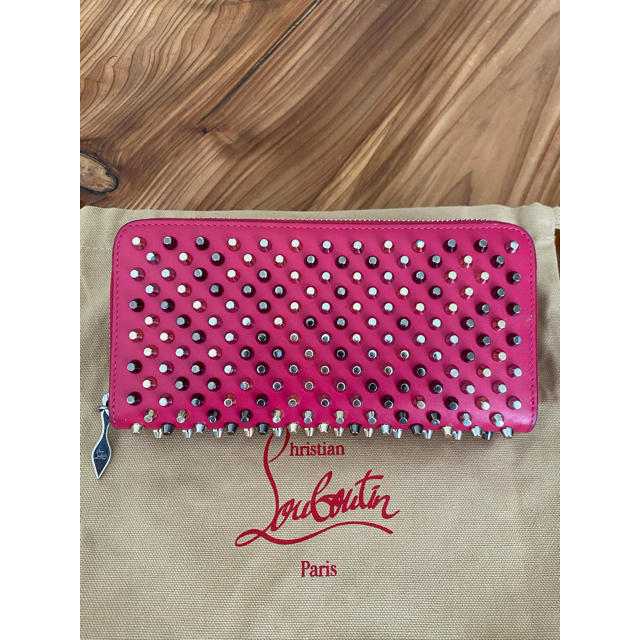 Christian Louboutin 長財布　ピンク