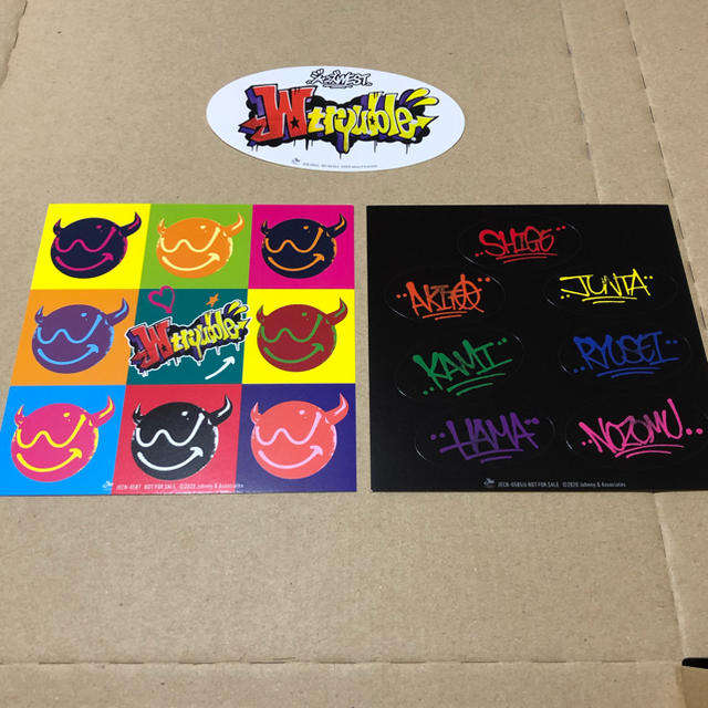 ジャニーズWEST Wtrouble ステッカーの通販 by MR@まとめ買い割引し ... ジャニーズWEST Wtroubleダブトラ グッズ