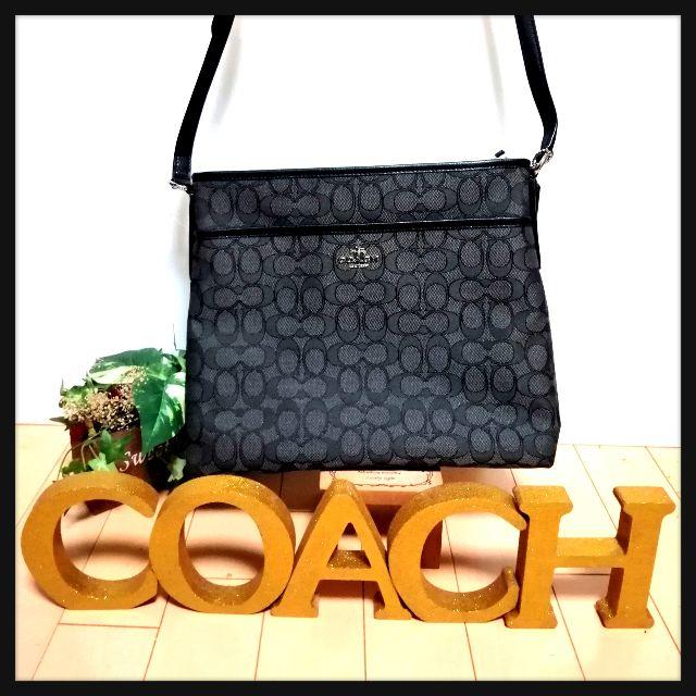 新品・未使用　COACH　アウトライ シグネチャー ファイル 　ショルダーバッグ