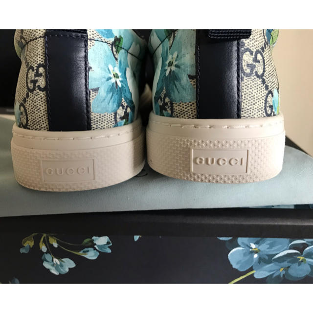 Gucci(グッチ)のSALE GGブルームス　スニーカー メンズの靴/シューズ(スニーカー)の商品写真