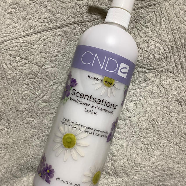 【新品未使用】CND センセーション ハンド＆ボディローション 917ml