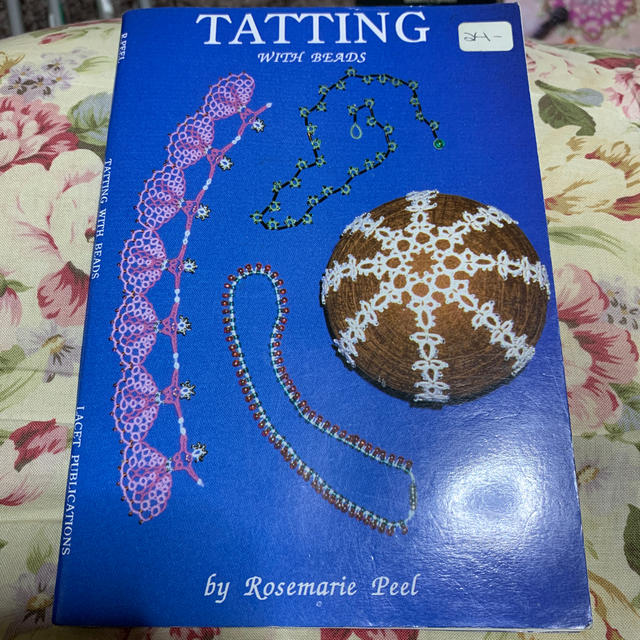 TATTING with beads 洋書 エンタメ/ホビーの本(洋書)の商品写真