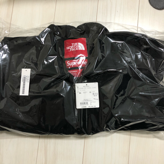 Supreme(シュプリーム)の黒 M Supreme TNF RTG Fleece Jacket メンズのジャケット/アウター(ブルゾン)の商品写真